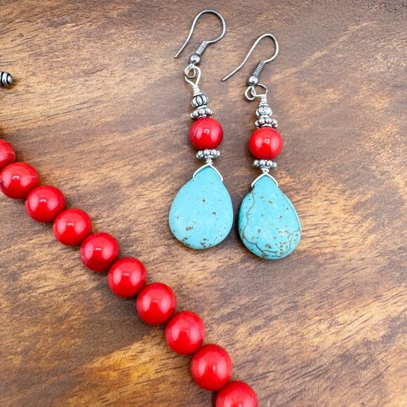 Turquoise & Red Coral Beaded Necklace Set Teardrop Toggle Earrings Southwestern - Picture 5 of 16